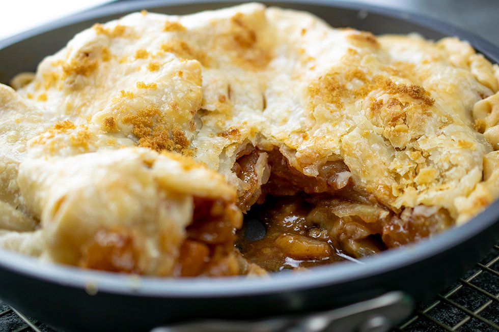 SKILLET-APPLE-PIE-ORIGINAL1.jpg